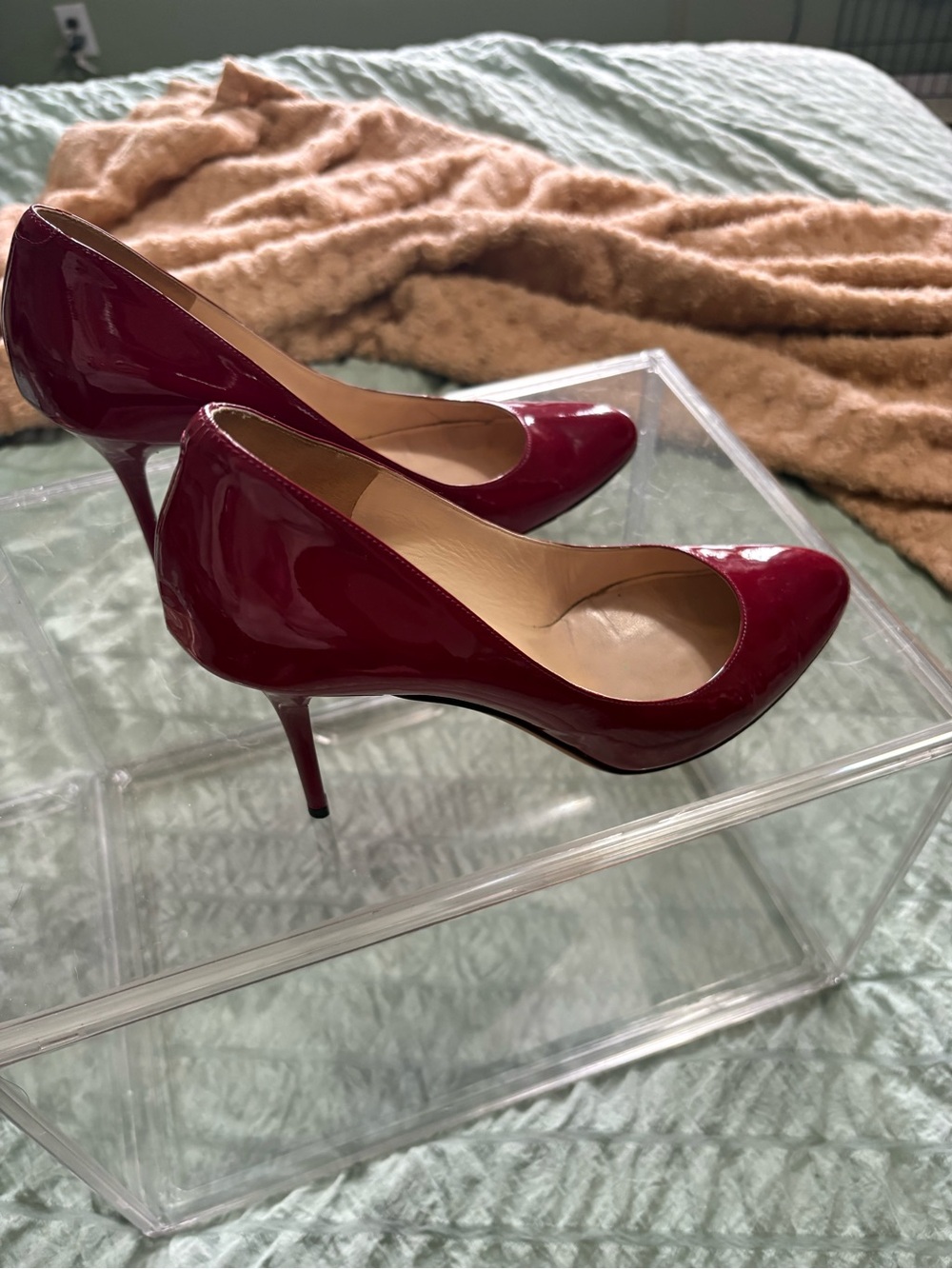Jimmy Choo Red Patent Leather Pointed-Toe Pumps size 40 - Picture 4 of 5